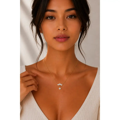 Collier lotus glow